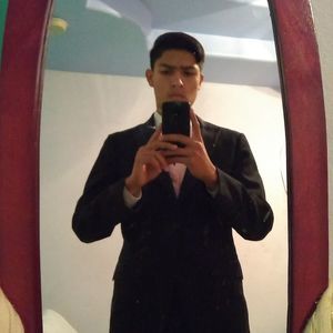 Meet your Posher, Eduardo